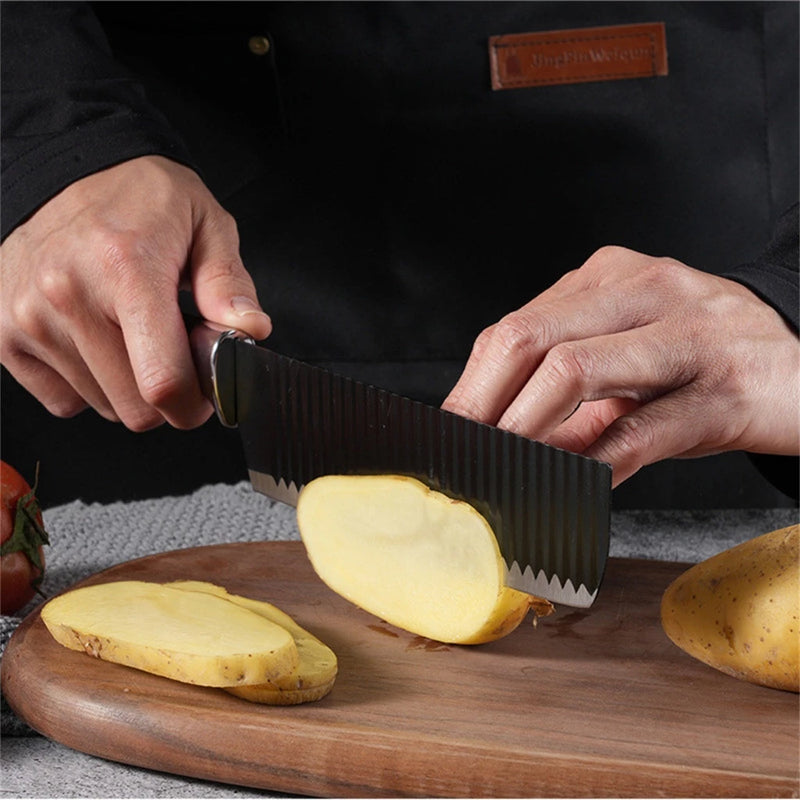 Kit MasterChef - 6 Facas + Tábua Antiaderente